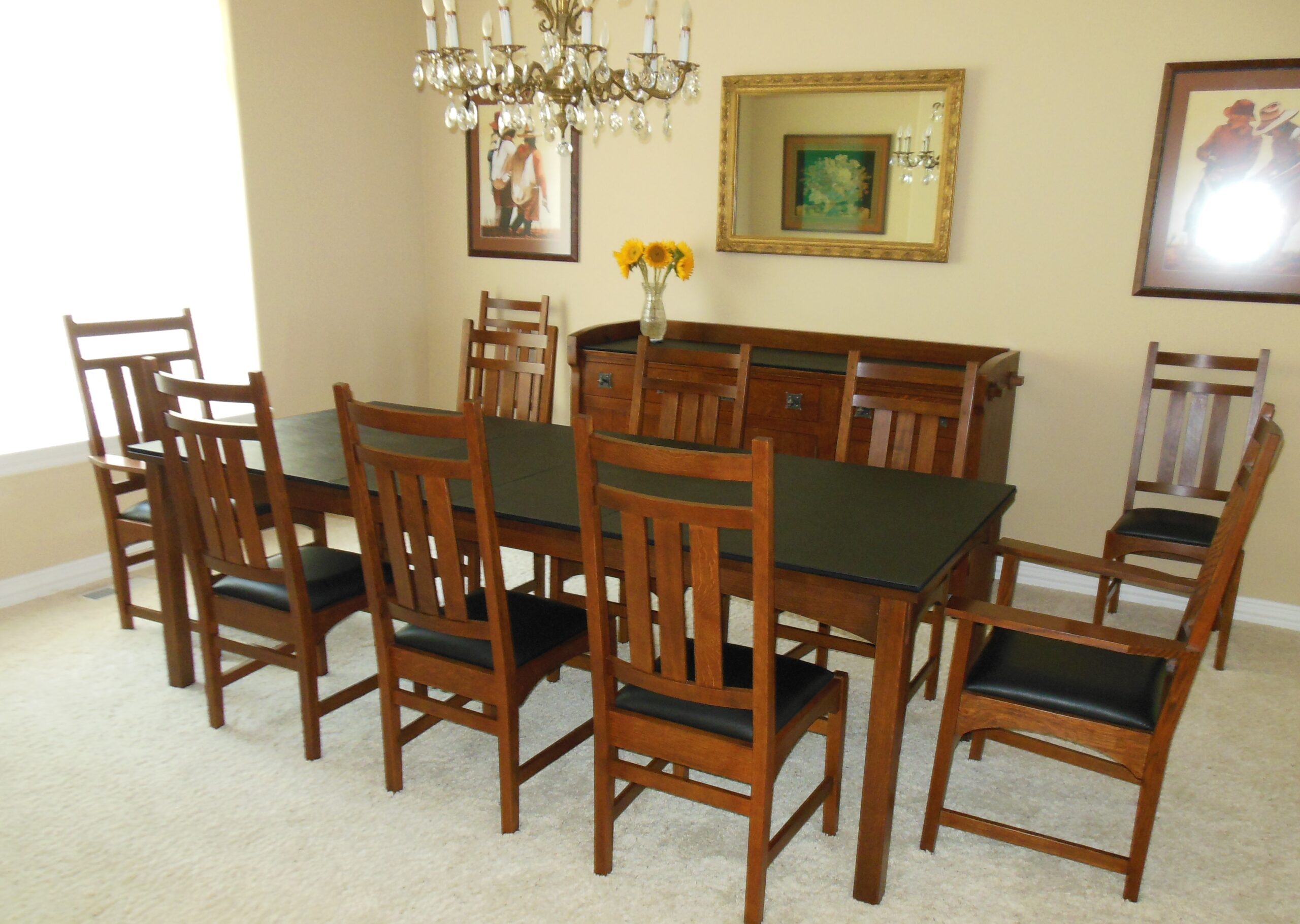 dining room table with pad
